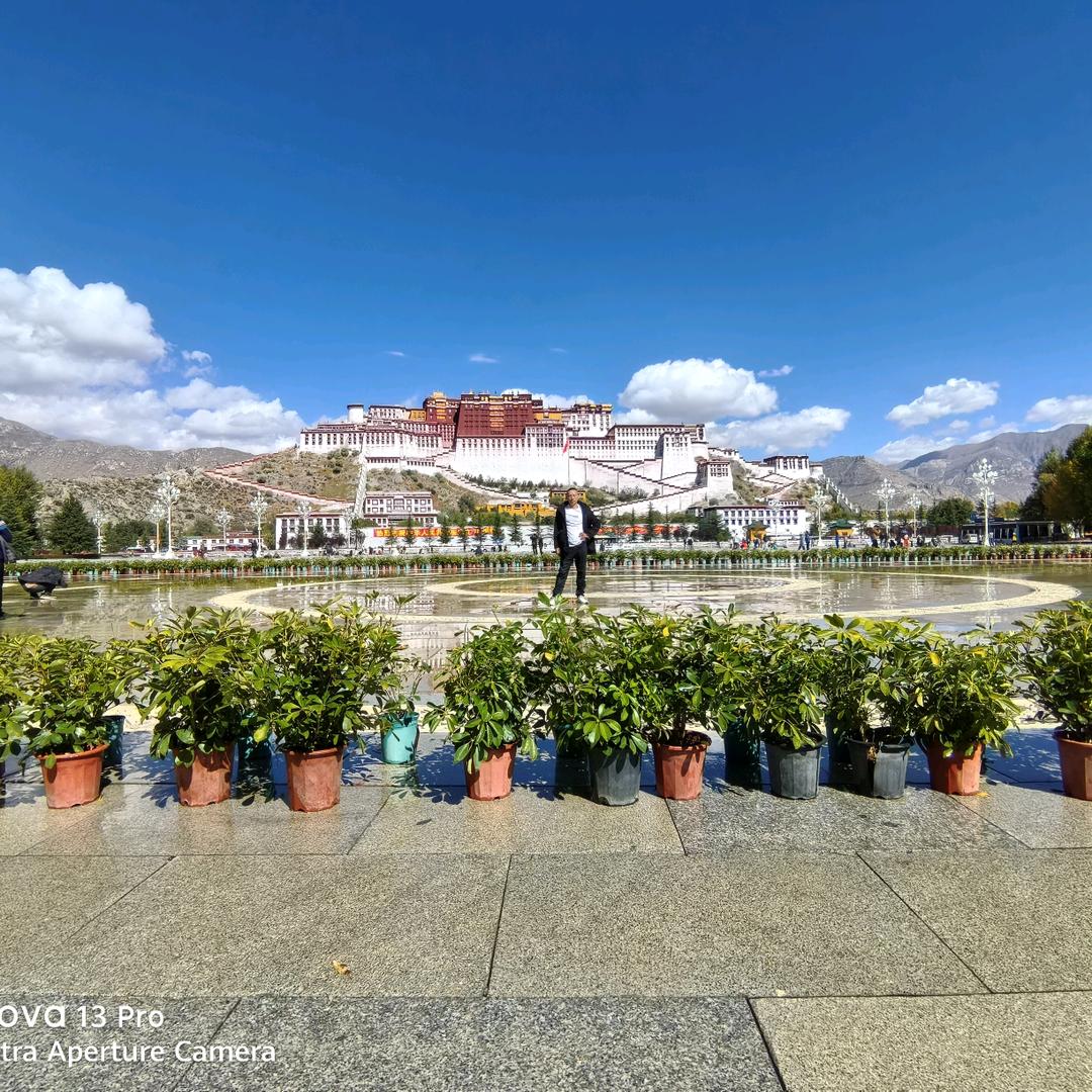 琴锅锅，爱山歌