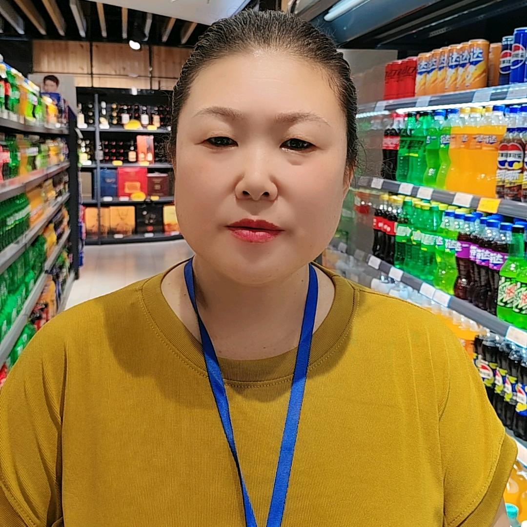 凌云大厦杨密英