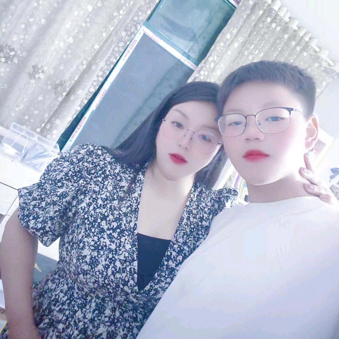 杨英百货批发店