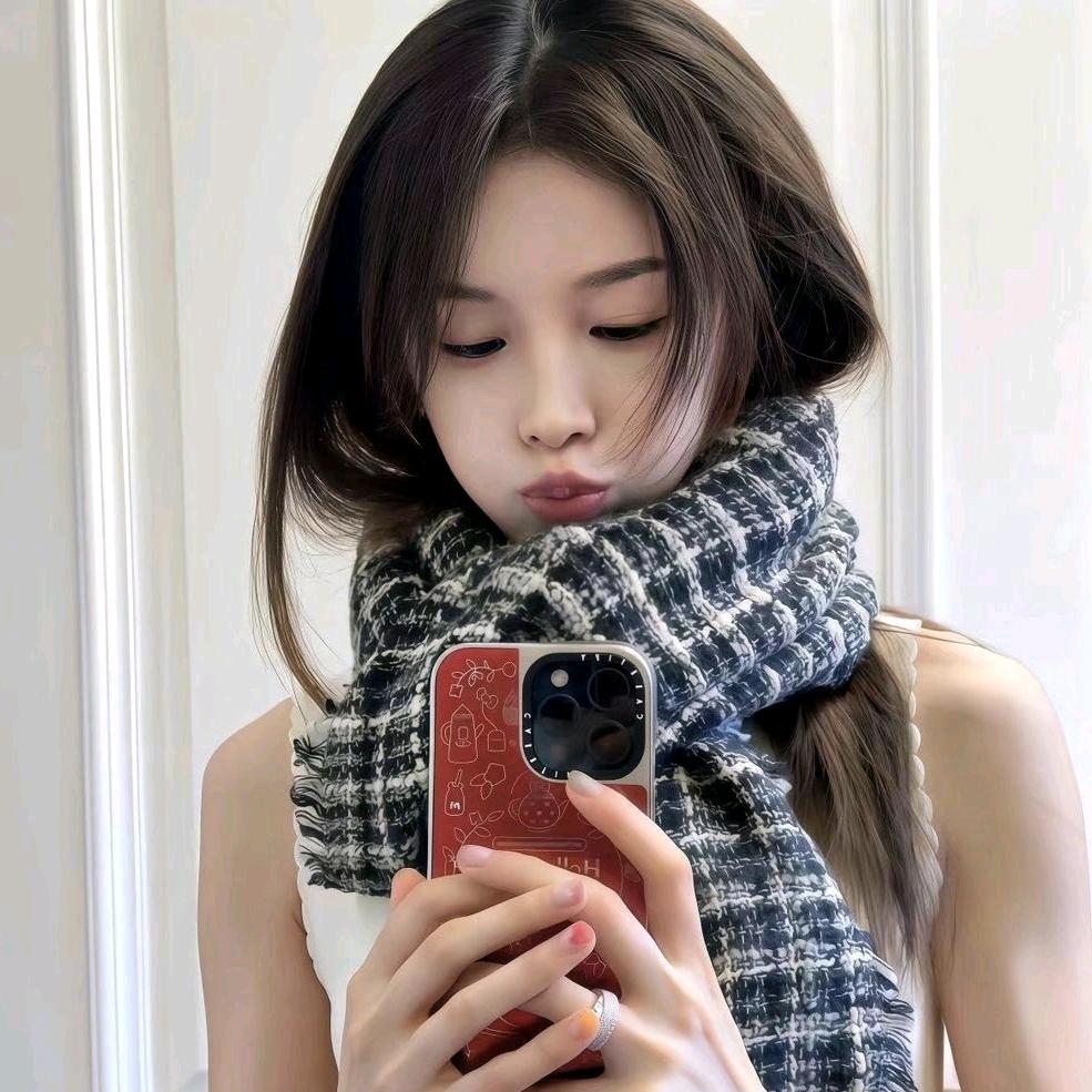 漂亮女孩不秃头