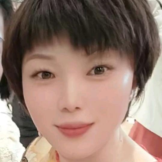 无限极史福鹰