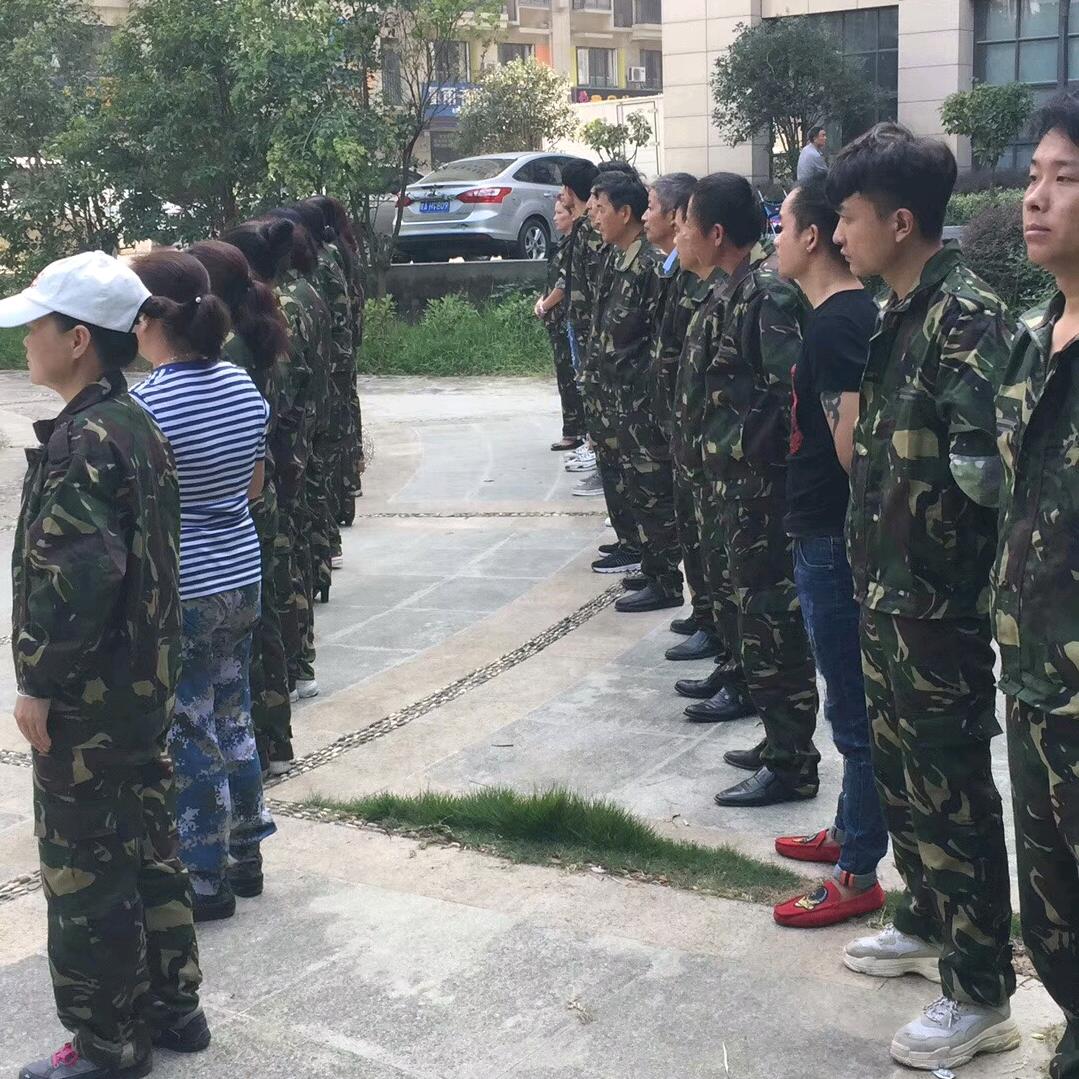 小时候很帅
