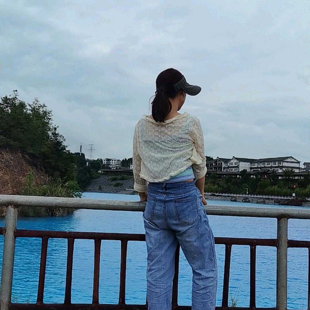 小菲
