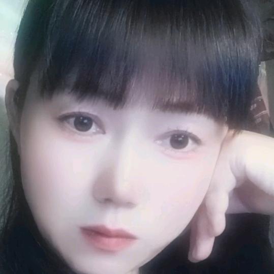 二妮超爱吃