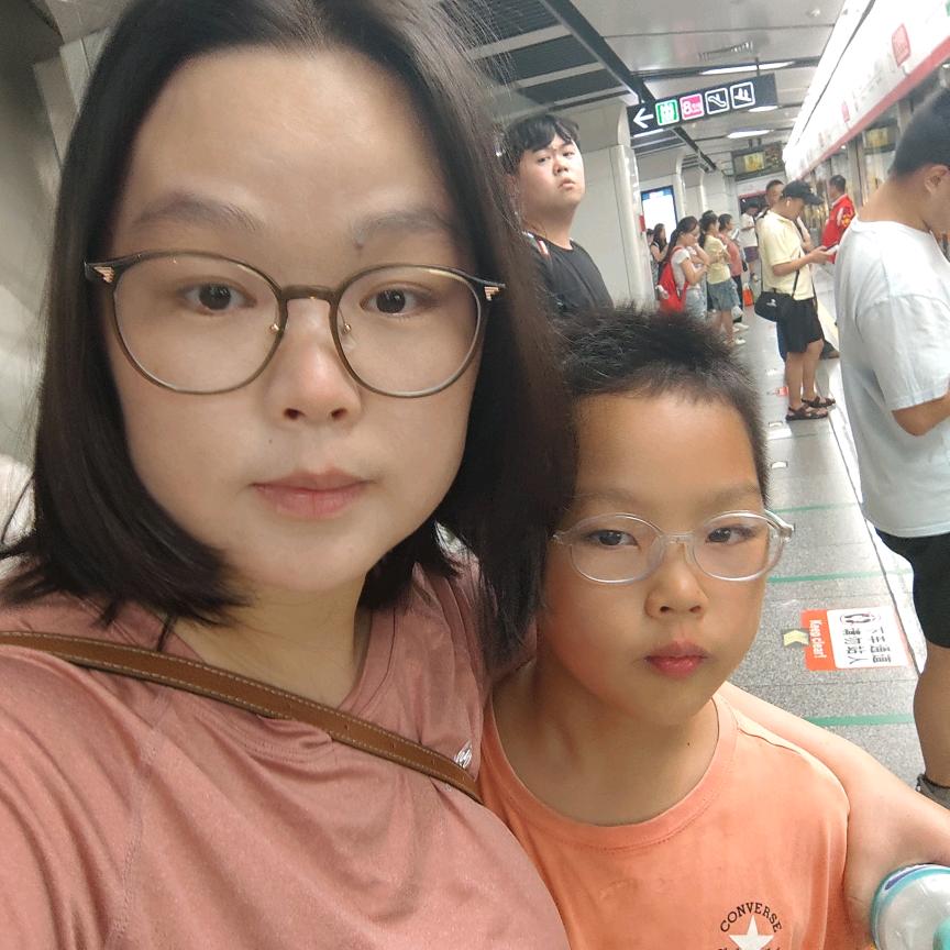 陈雨泽mum