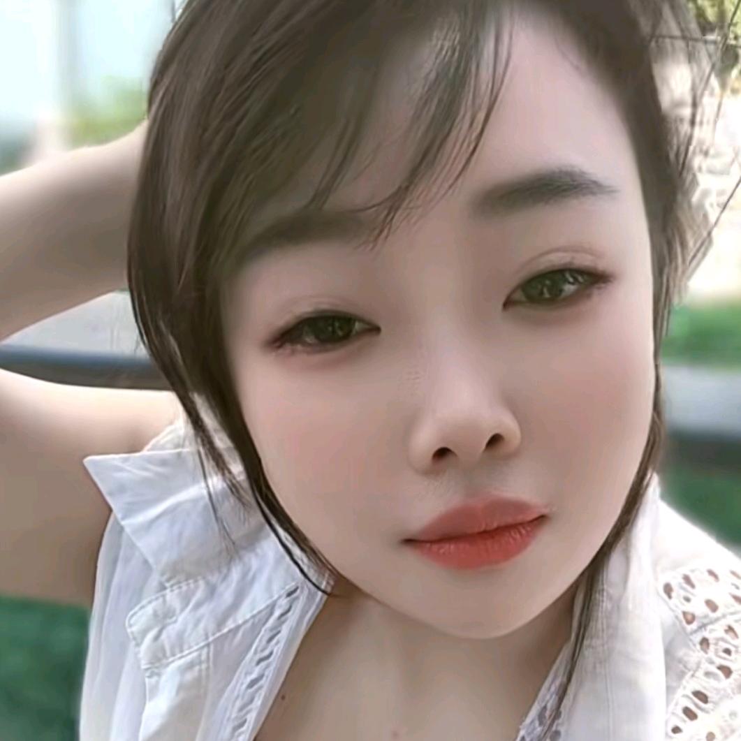 慧儿🧚‍♀️《一个人》