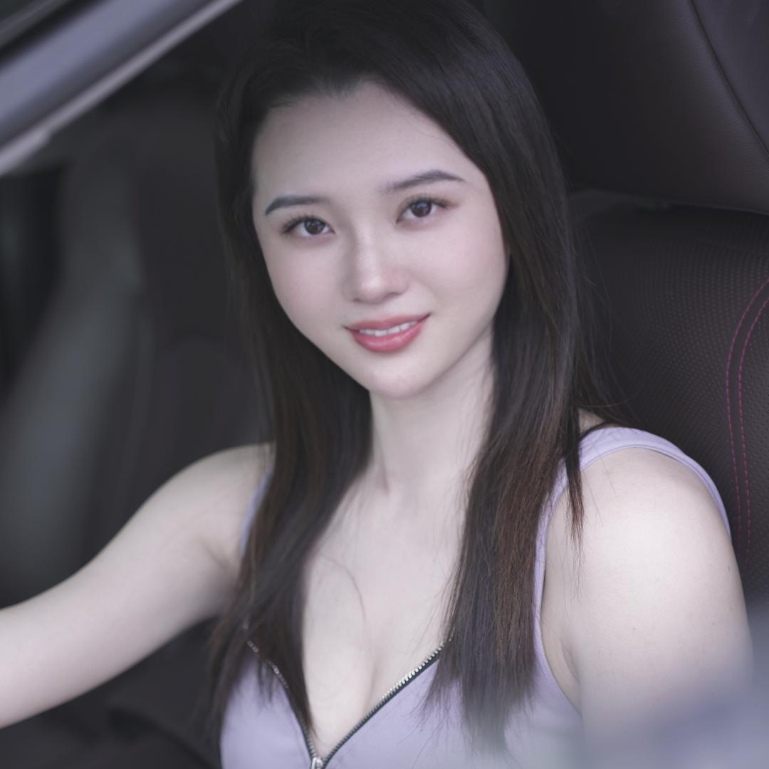顺利姐-利雅名车