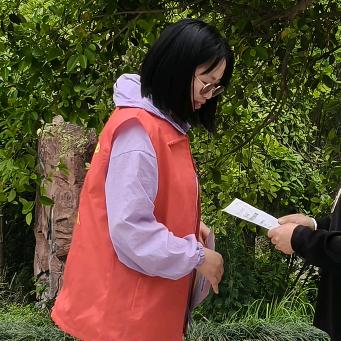 当村干部的小周