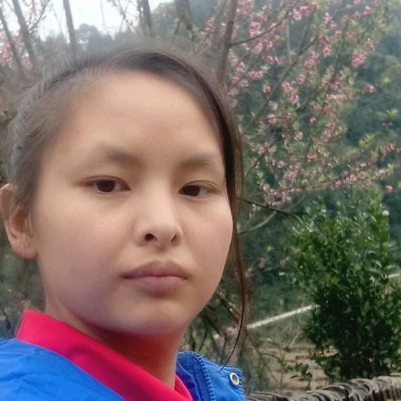 我是一个苦命人，小小年纪就结婚，