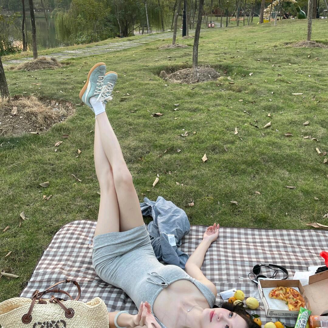 青秀的影姐姐🧤粉🌹