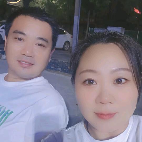 五阿哥小燕子