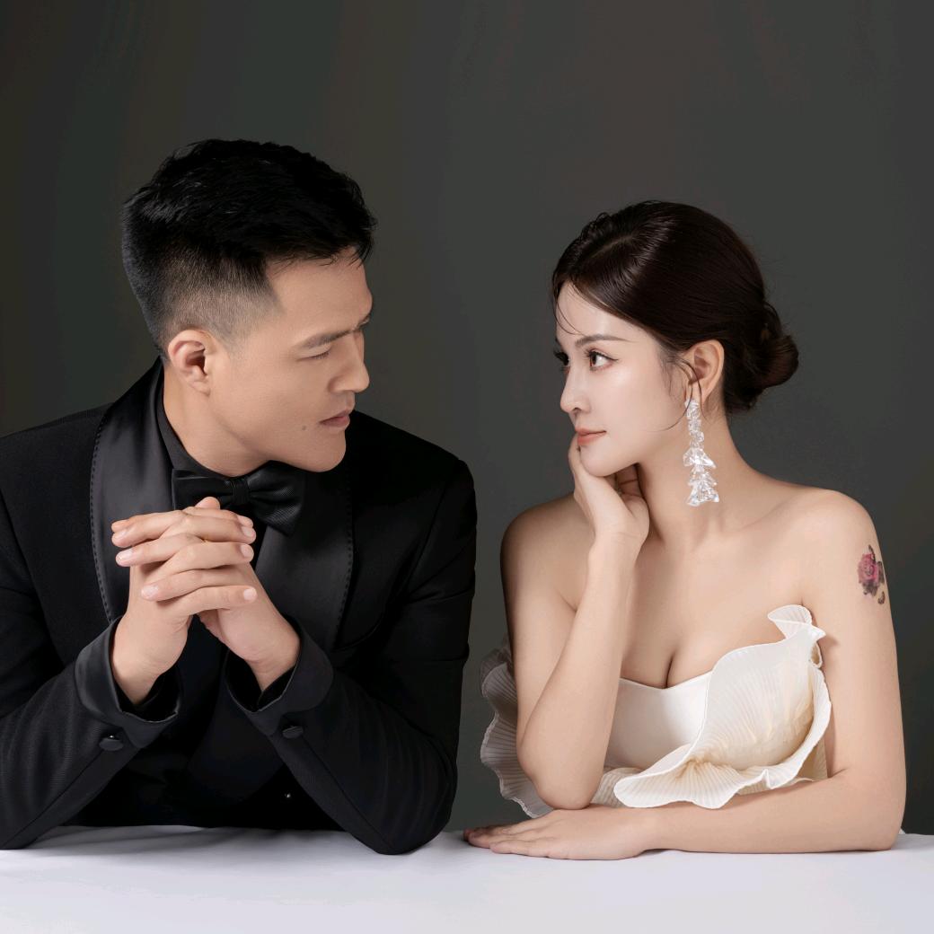 赵刚 媳妇雪9月7.8号一周年