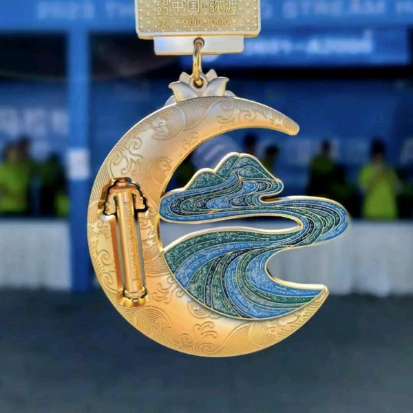 觅山野·现舂酸汤火锅