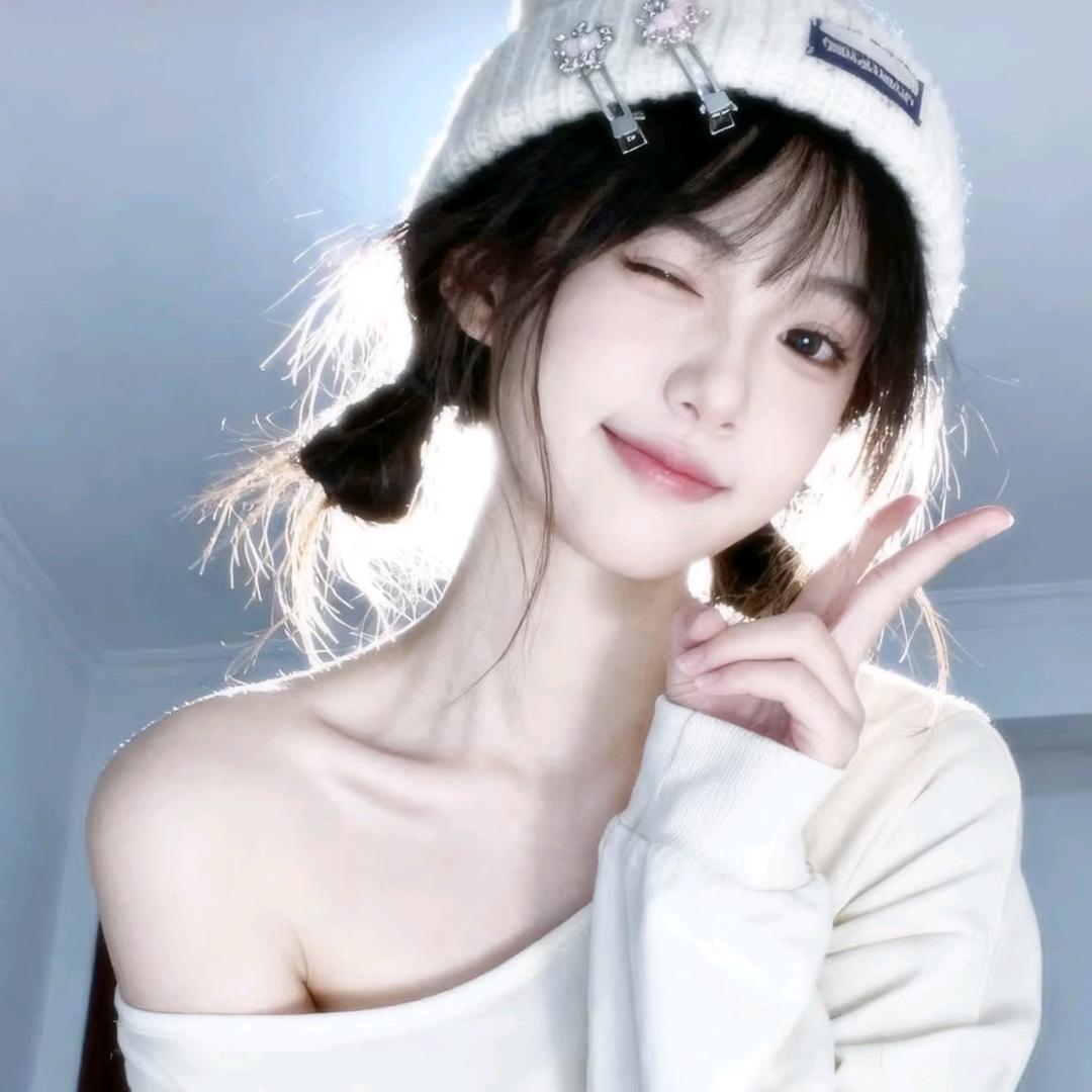 军旗映红妆