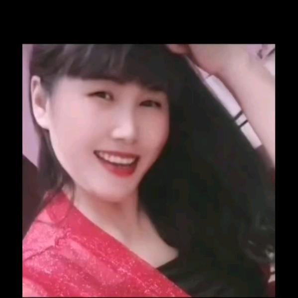 一笑倾城，姜飘飘