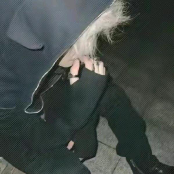 数据线（我掉了一个粉丝）