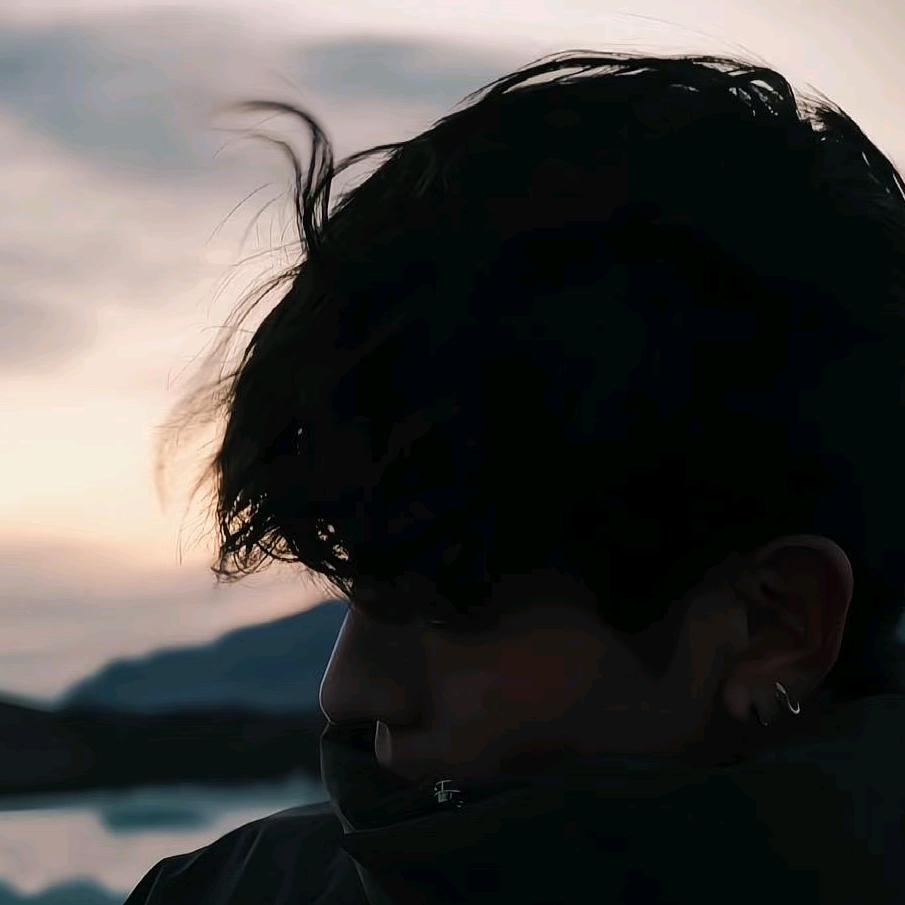 𝑴𝒂𝒓𝒕𝒊𝒏