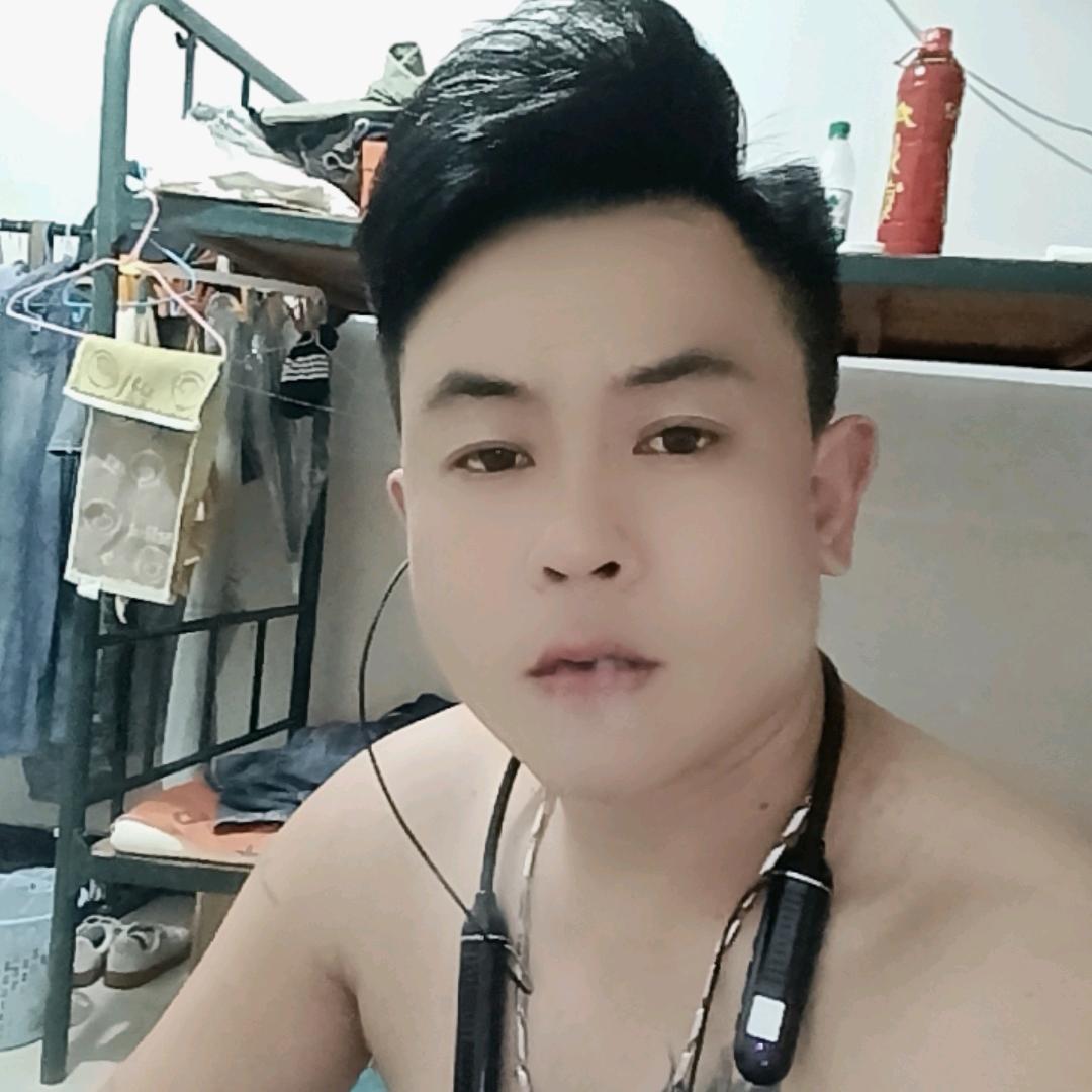 我是一个90后大叔单亲爸爸