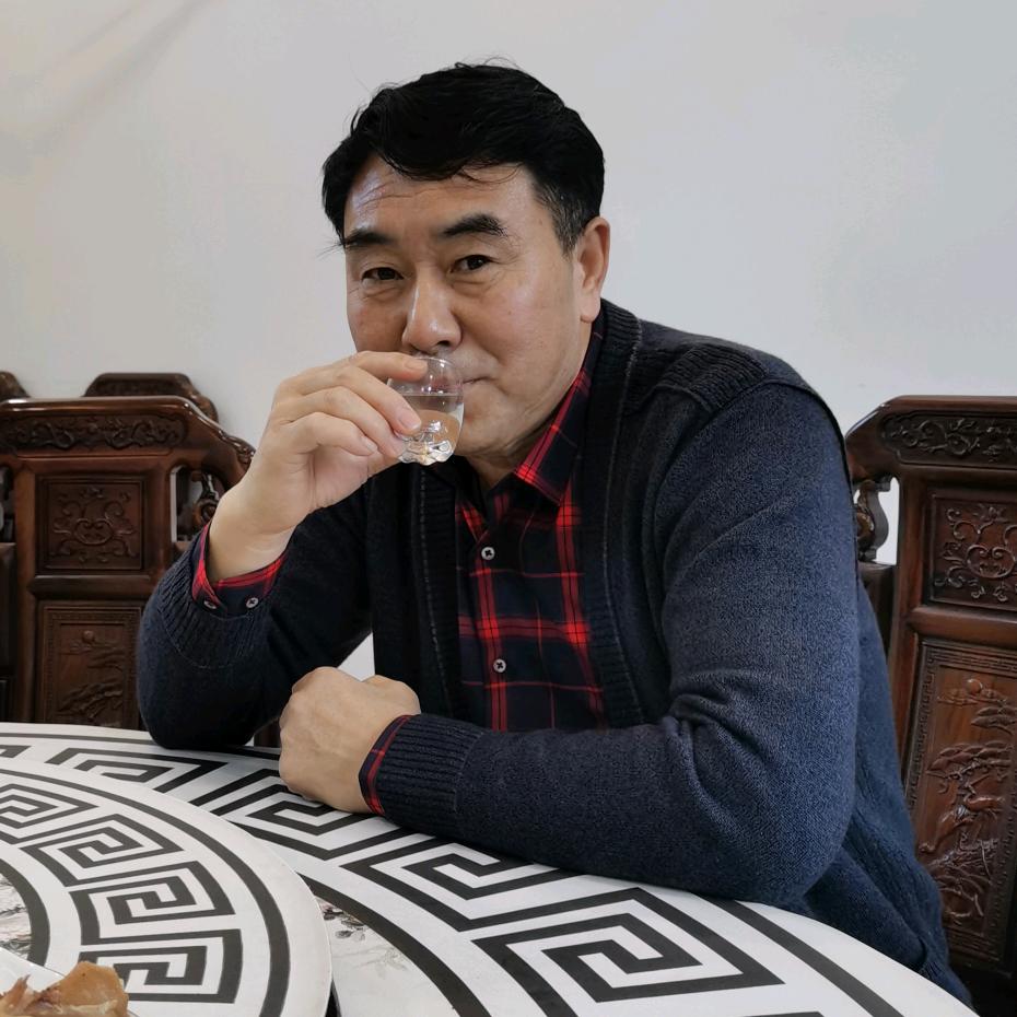 辉