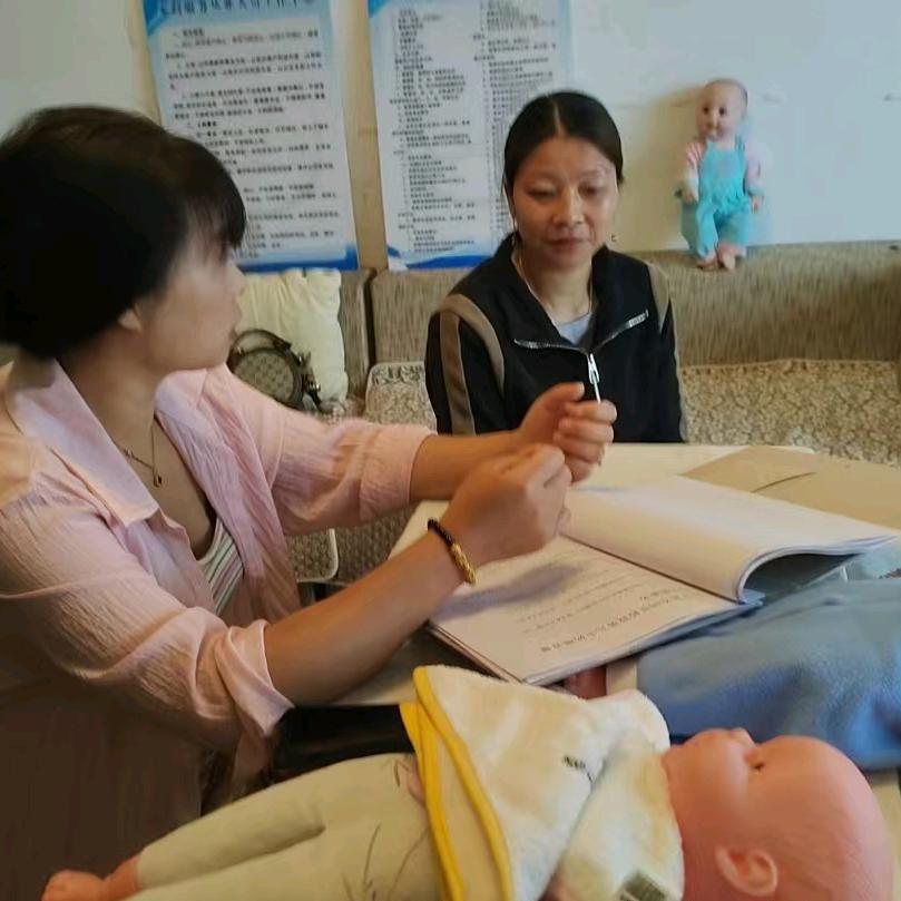 黔灵女家政培训夏老师