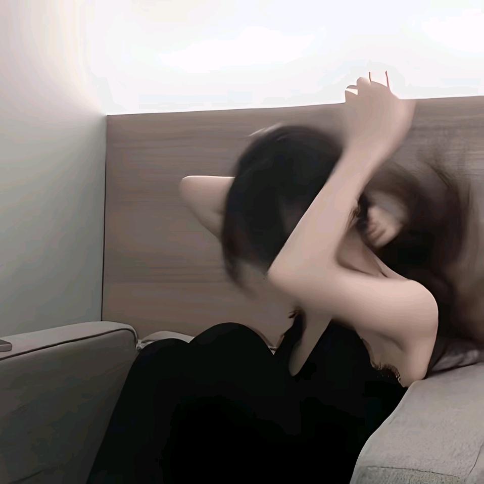 小手冰凉