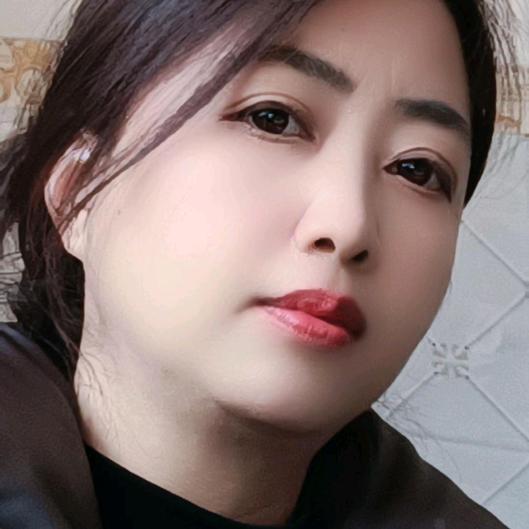 龙艳