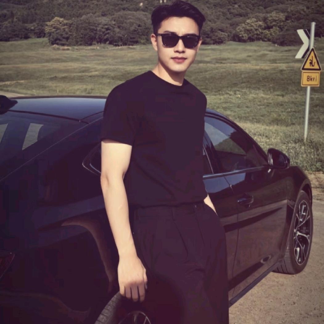 __文耀👨兴耀酒业🍷