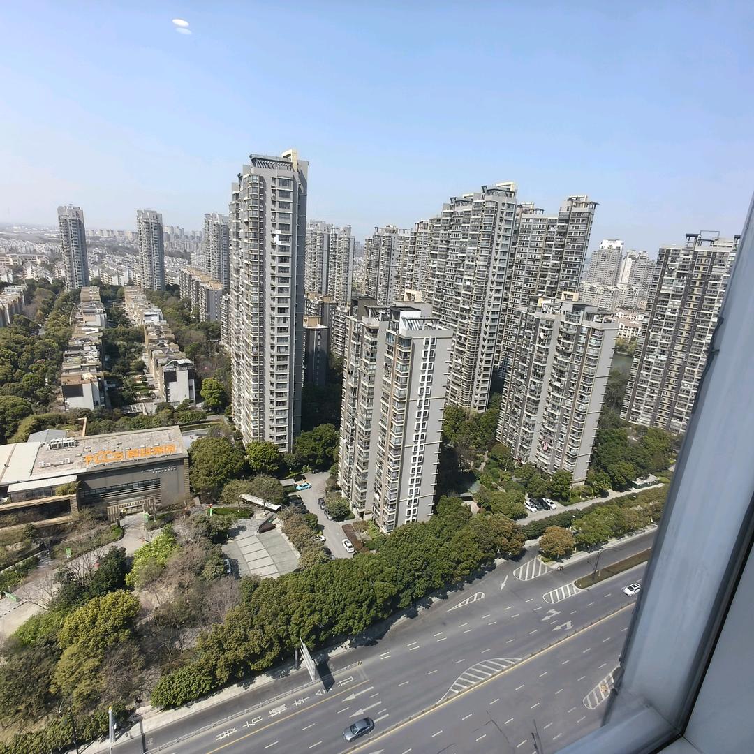 不是山谷、