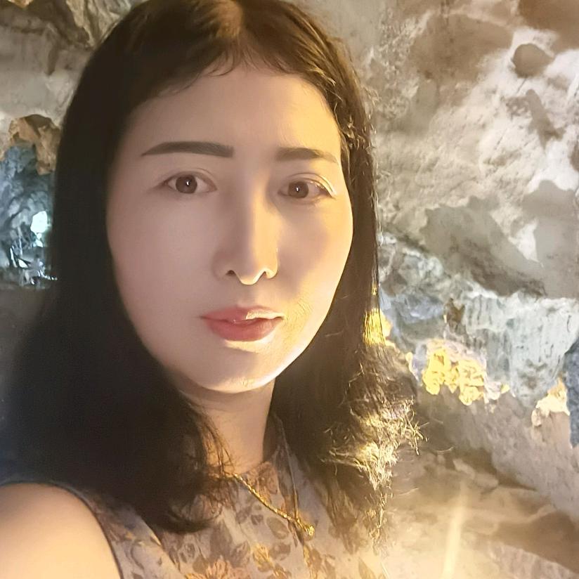 看过来，我们这里是旺哥烤鱼，烧烤