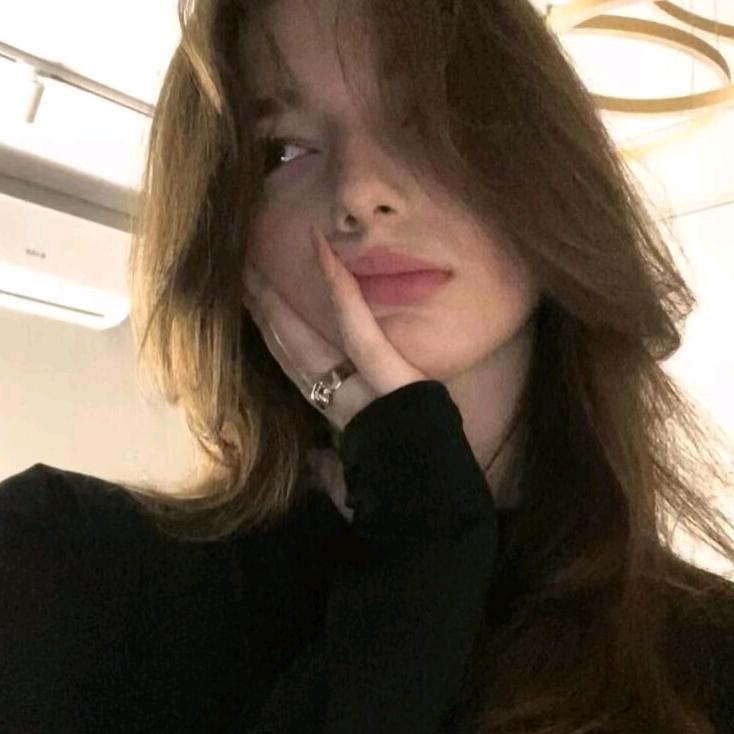 前凸后翘臣妾做不到啊～