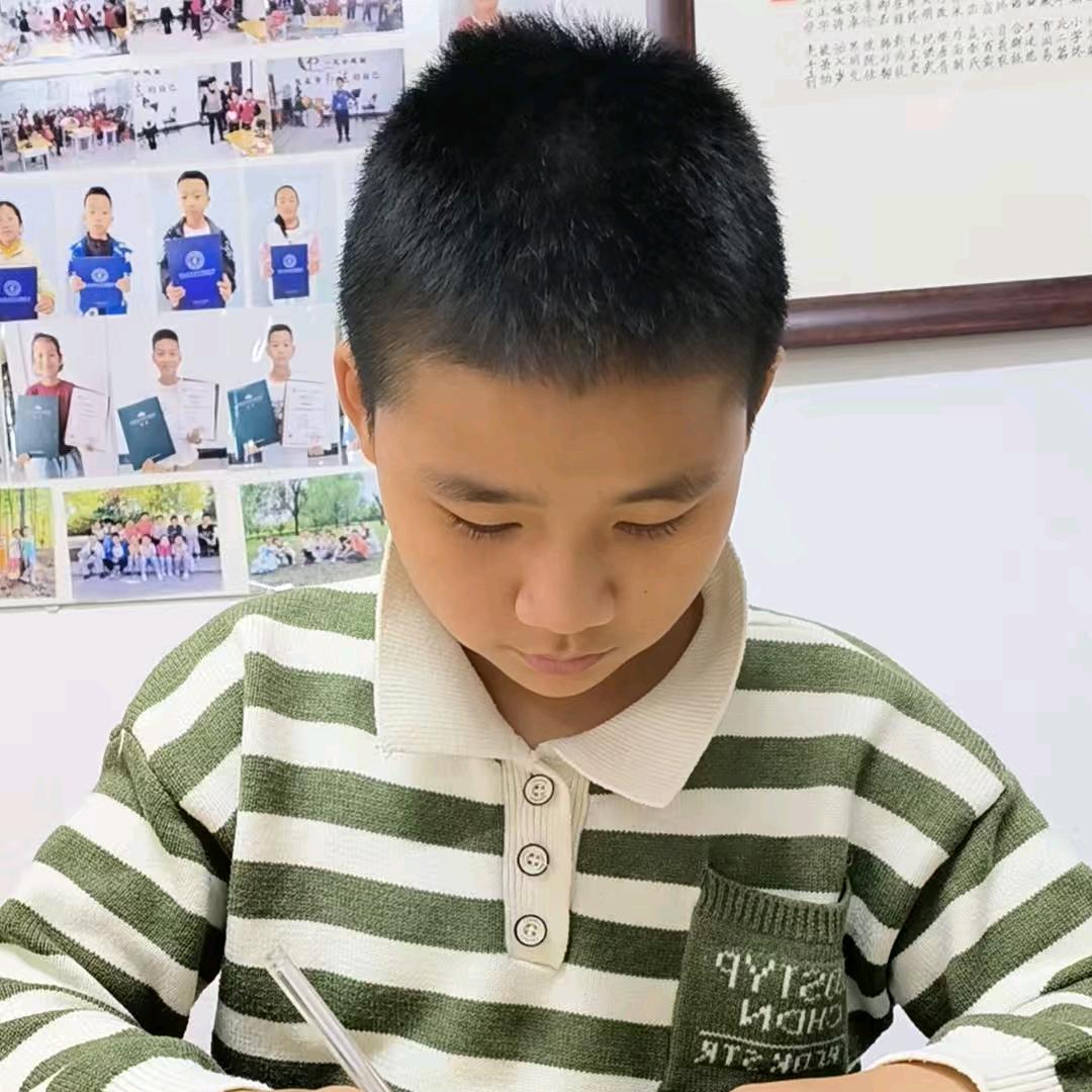 张邓结彩