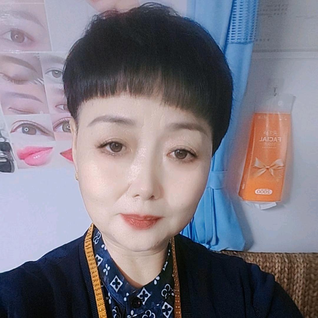 红玫瑰专业形象设计