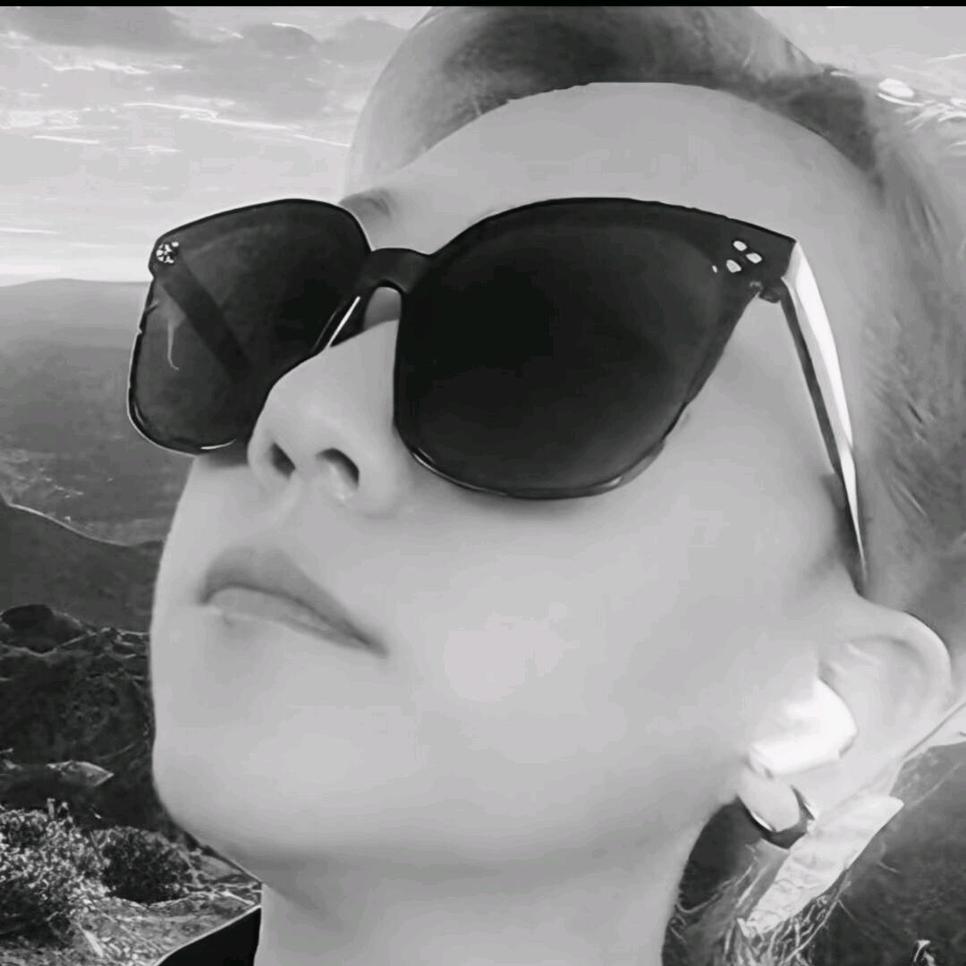 辉儿姐