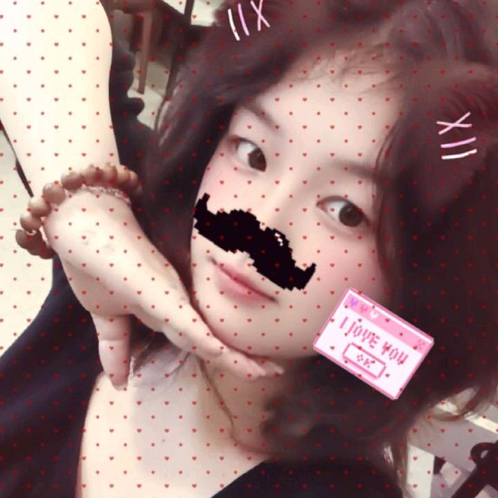 @颖辥