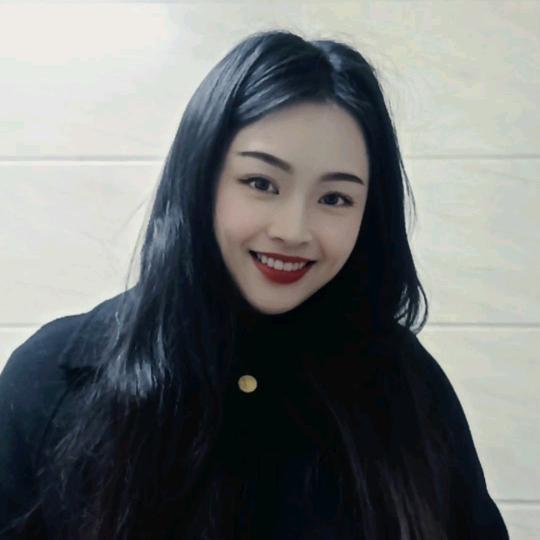 江三三（✊️✊️）