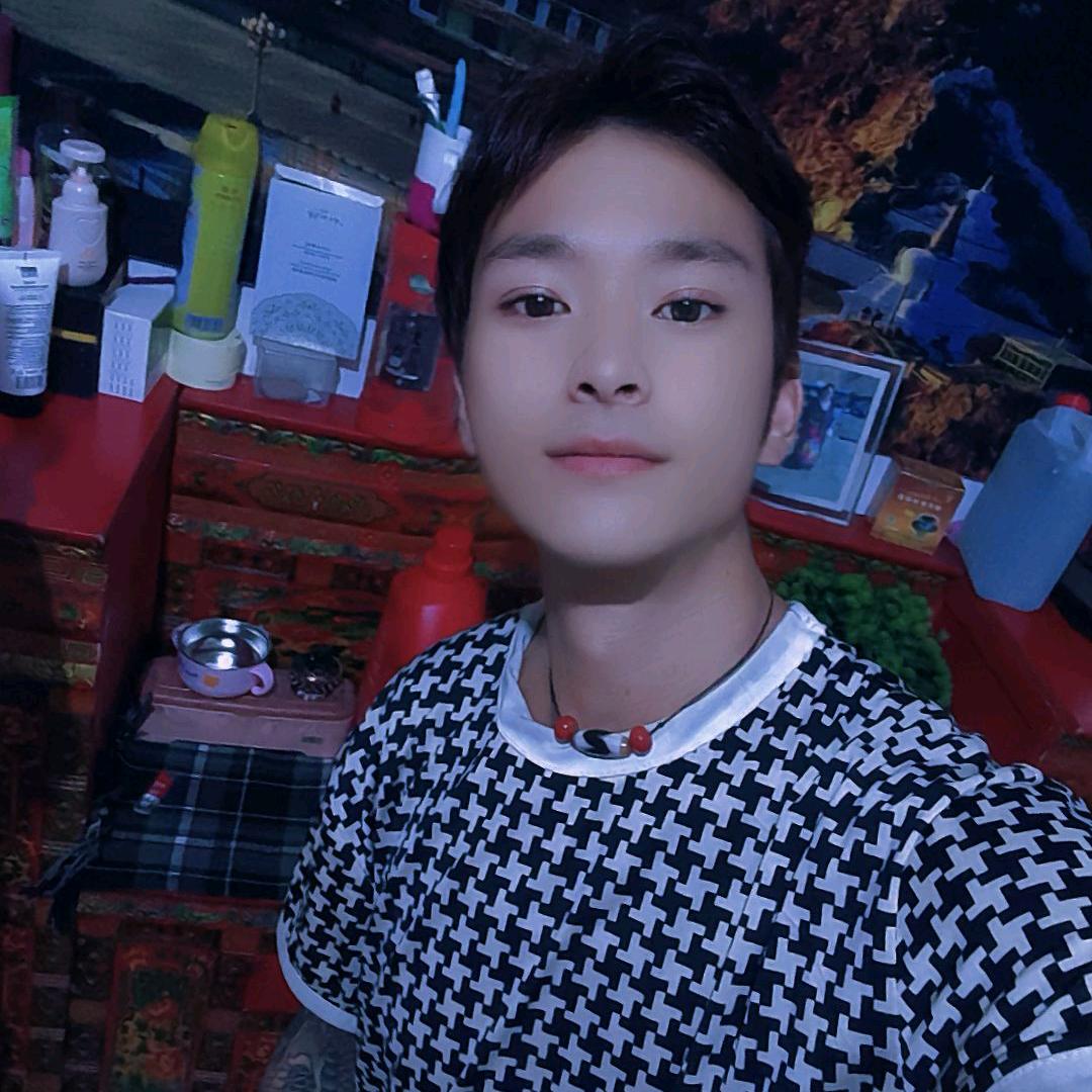 阿爸，阿妈，次仁罗加