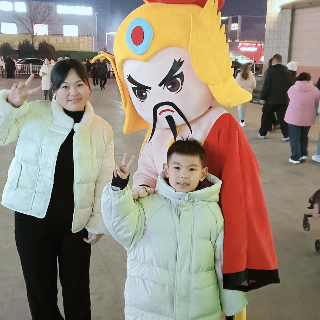 家有萌宝>_<最美丽最漂亮