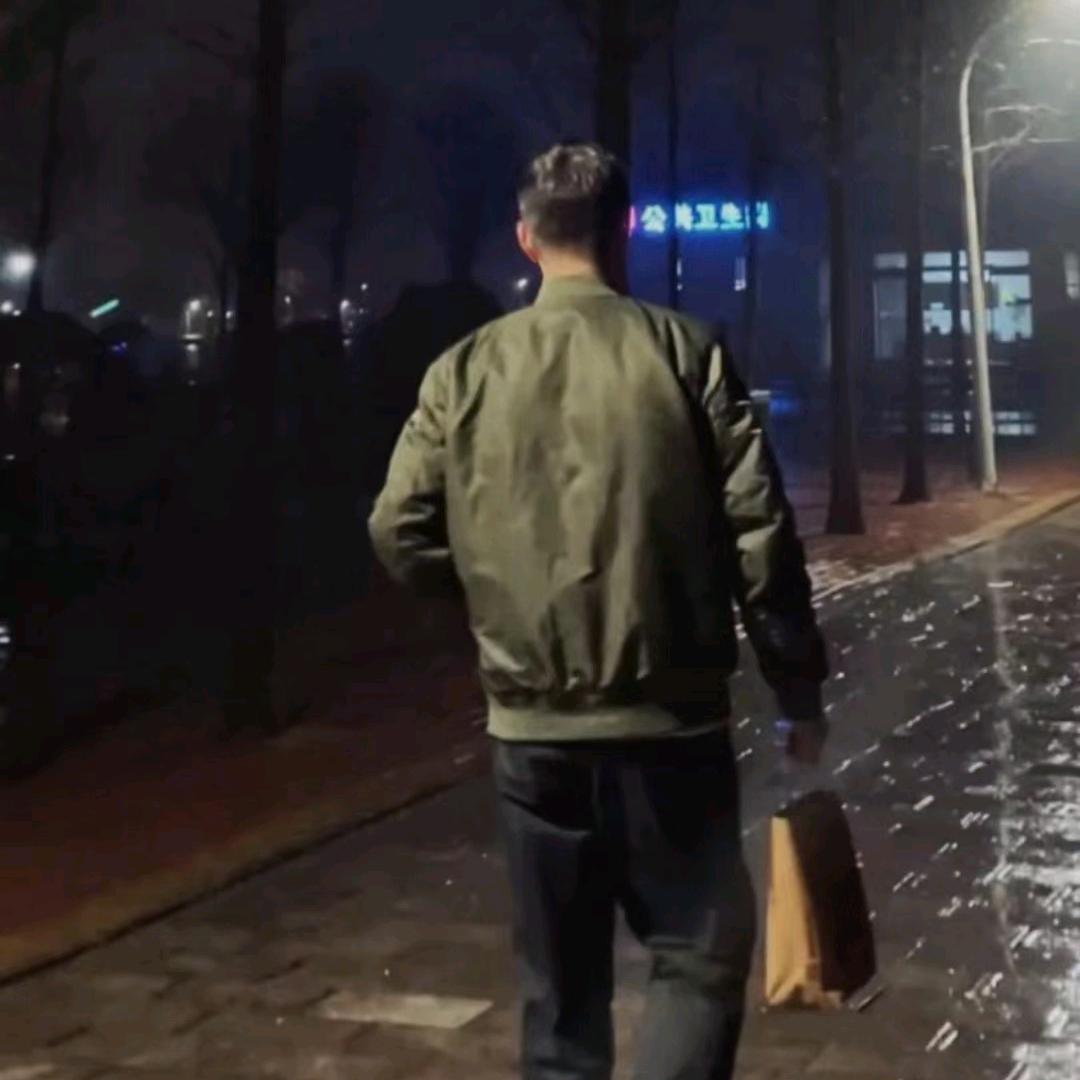骨头.