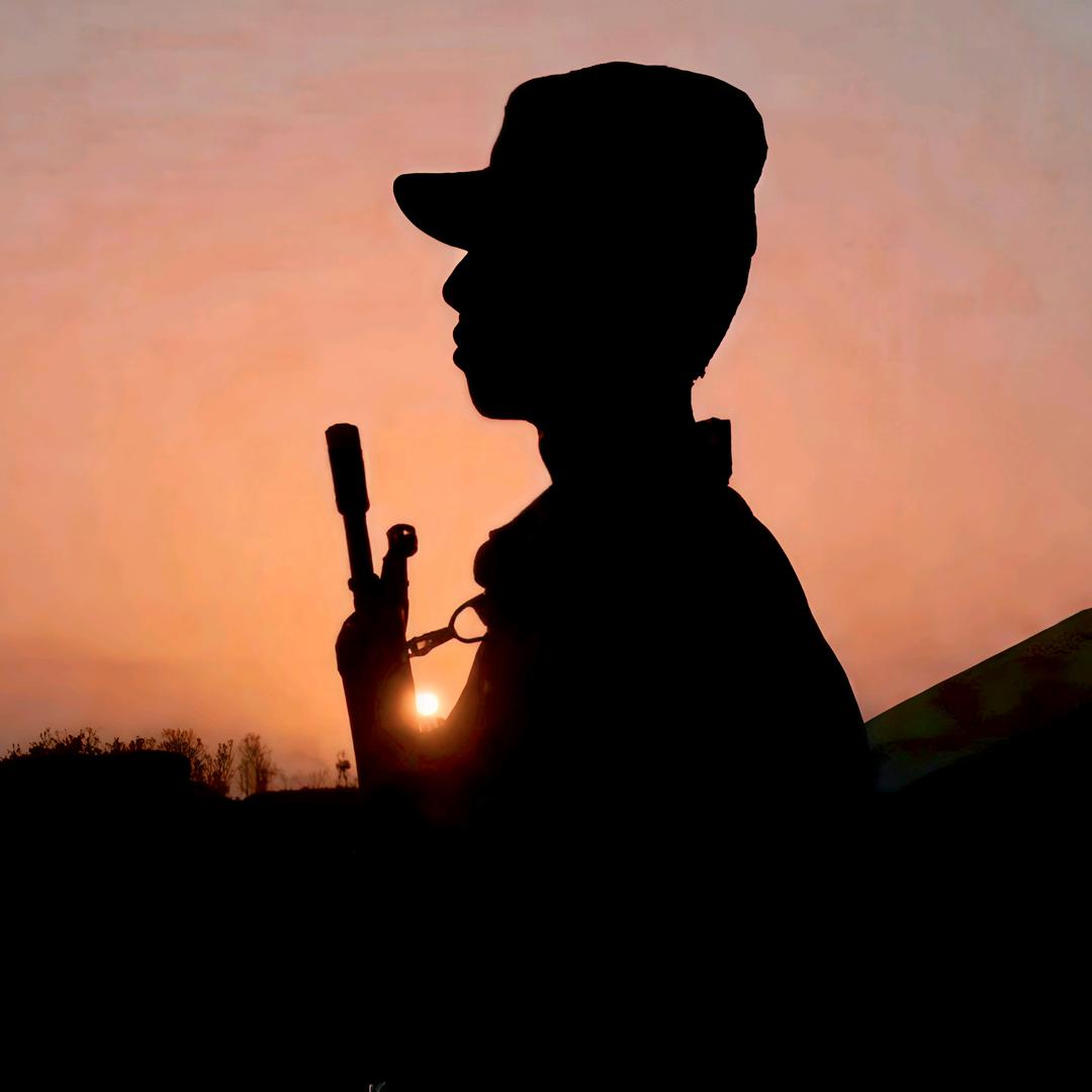 @๓°家的脊梁⁵²º᭄