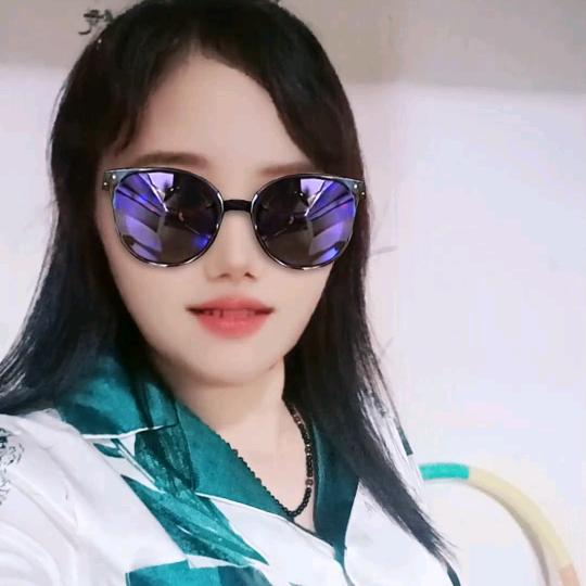 英姐全屋定制家具工厂。