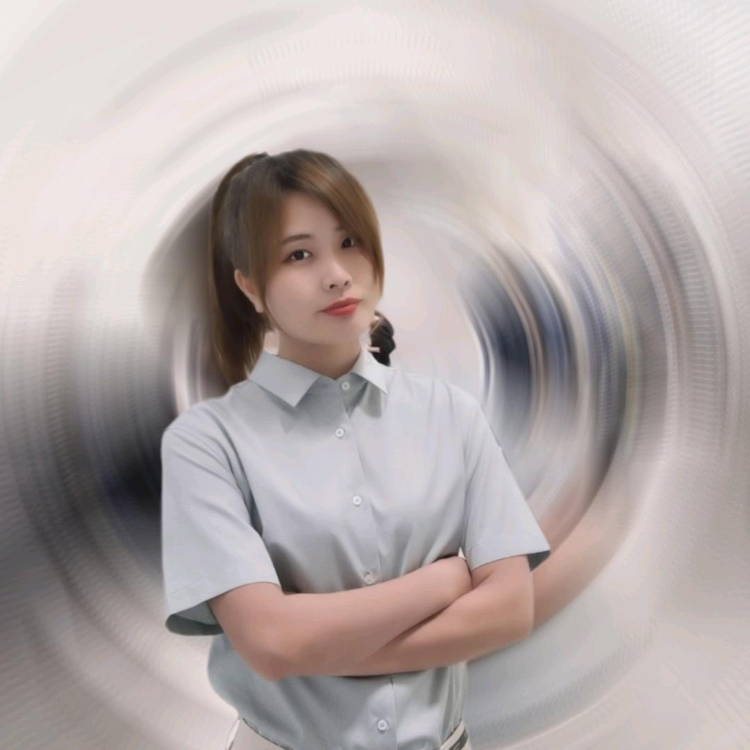小柳总是爱发呆
