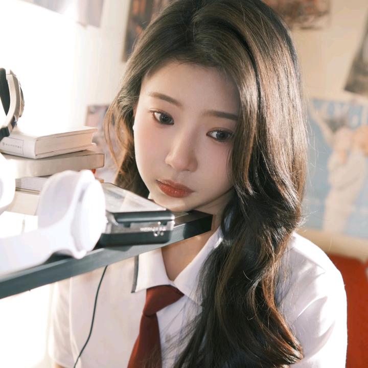 来到火山口的幸福鱼蛋