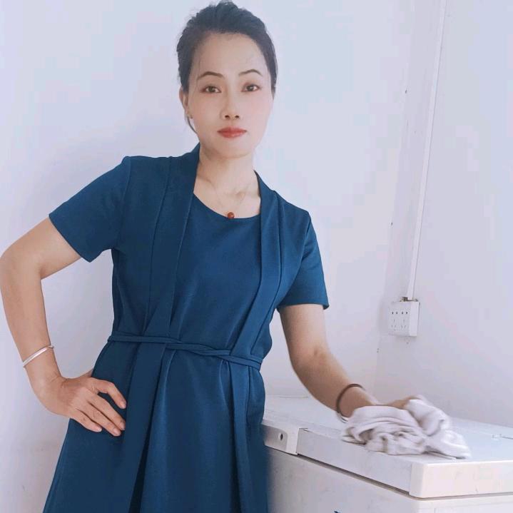 小莫