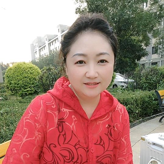 小华姐晚7点10分开播