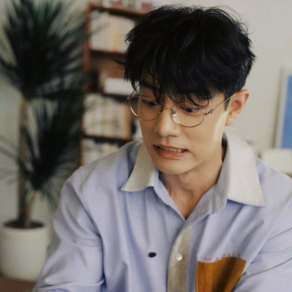 悄悄是心上肖肖