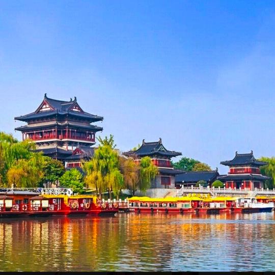 碧水蓝天