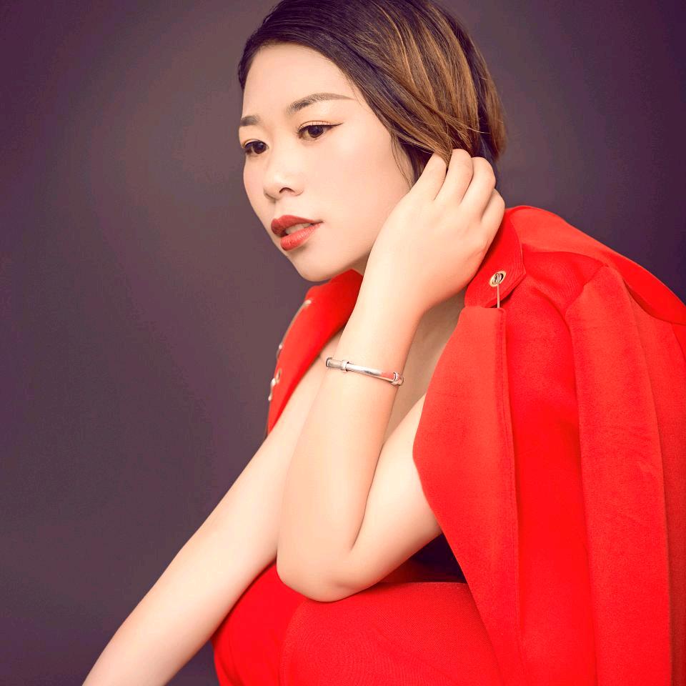 皙诗恋~贵州琴姐