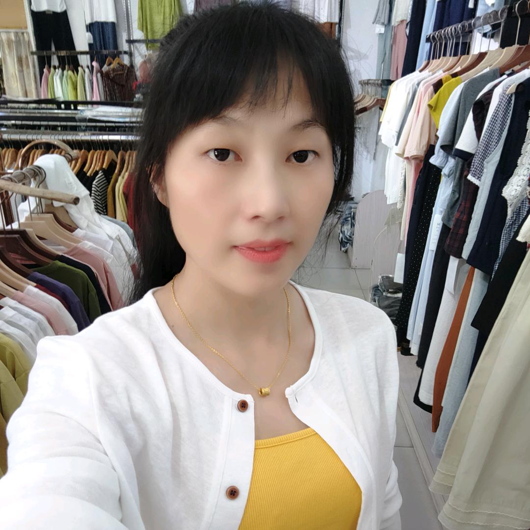 赣县区玲萍服装店