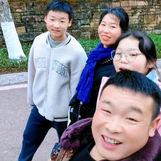 🙏吃水不忘挖井人🙏