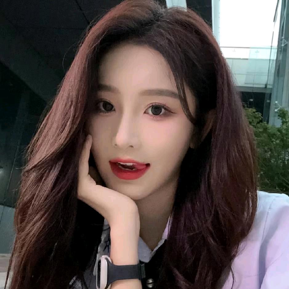 月光下的奕周